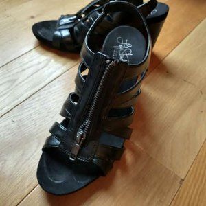 Lifestride wedge sandal; leather; black; size 6.5